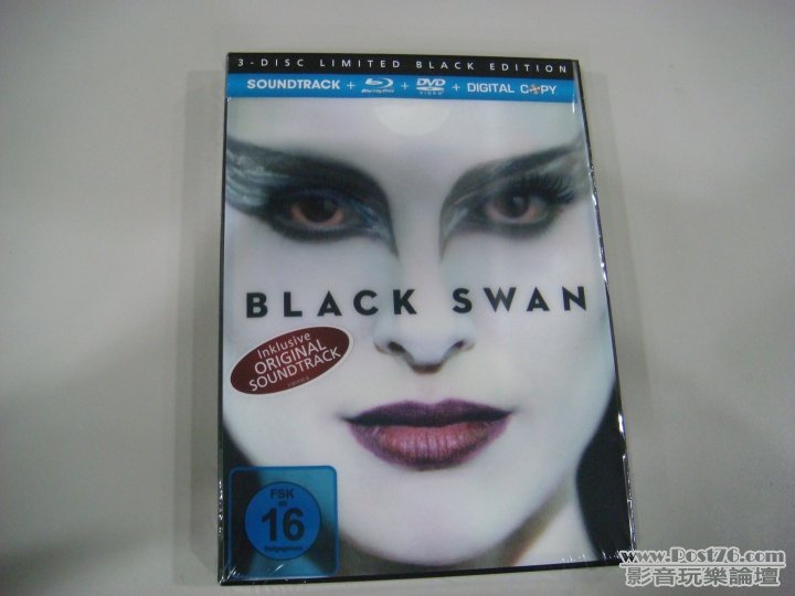 BLACK SWAN_01.jpg