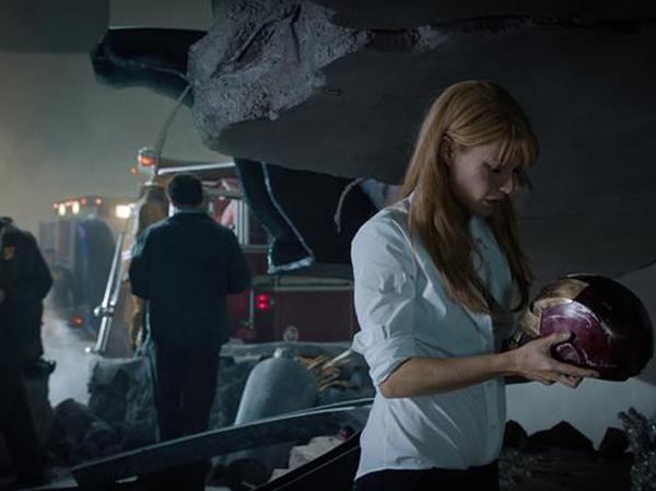 2662068-iron_man_3_official_rubble_super.jpeg