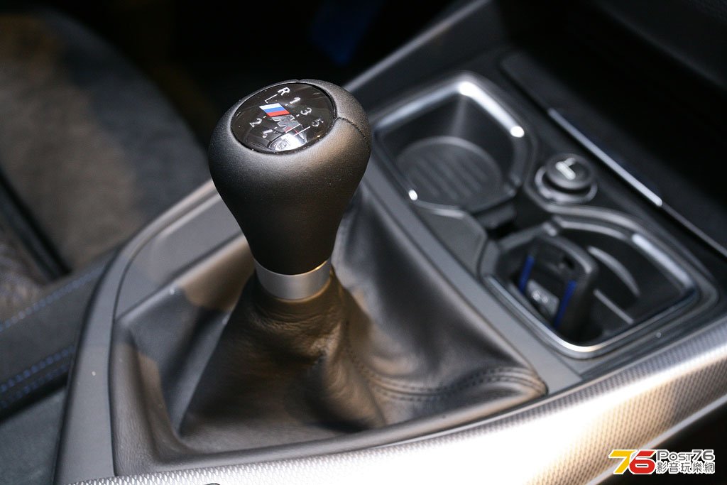 2012_BMW_M135i_04.jpg