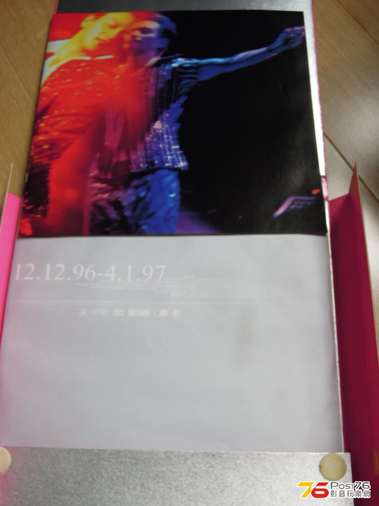 103131lrj2b9eff0j6r32l.jpg
