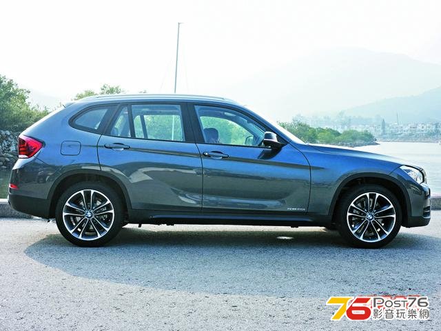 BMW _X1 sDrive20iA_27.jpg