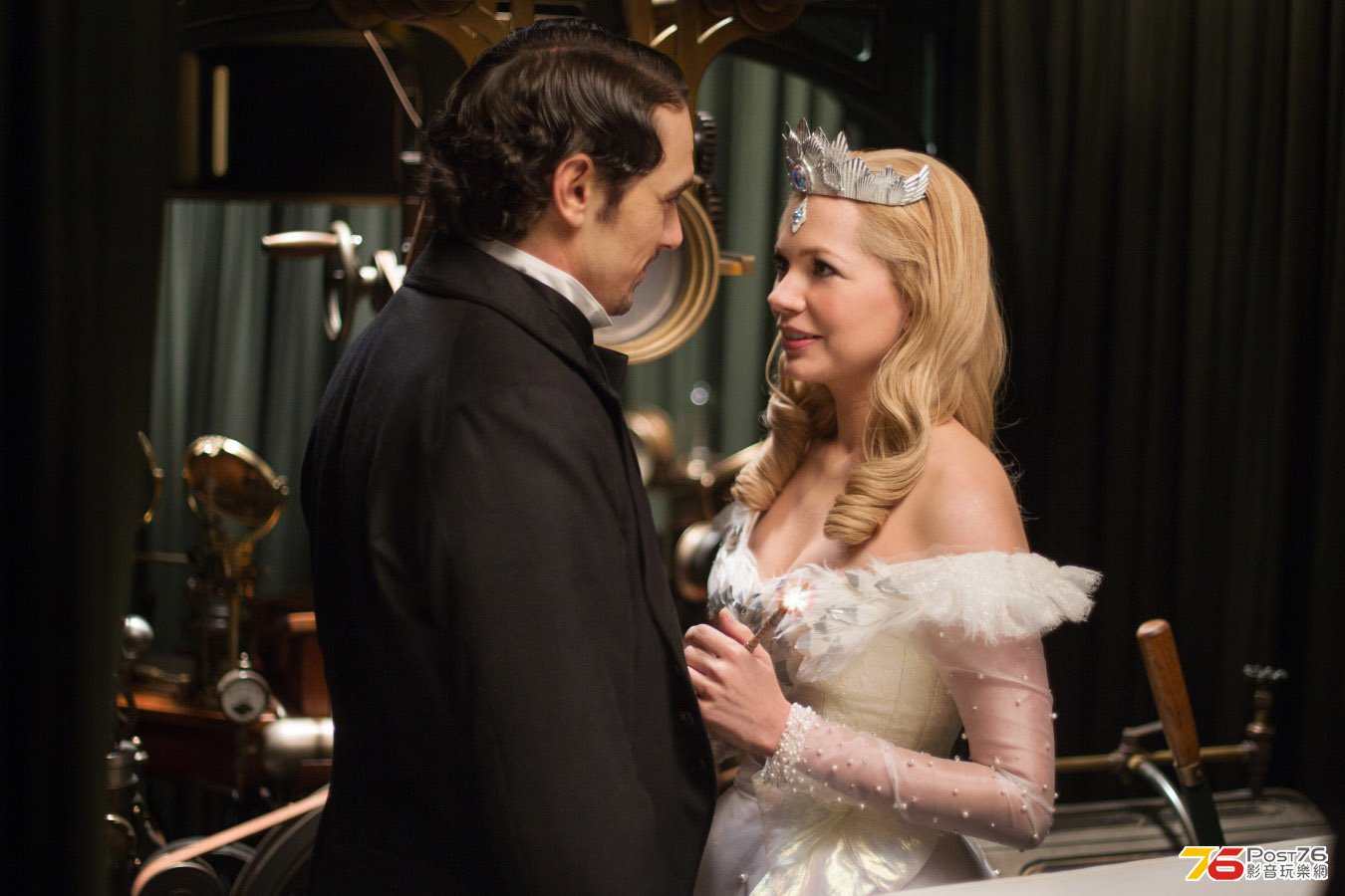 ozthegreatandpowerful_11.jpg