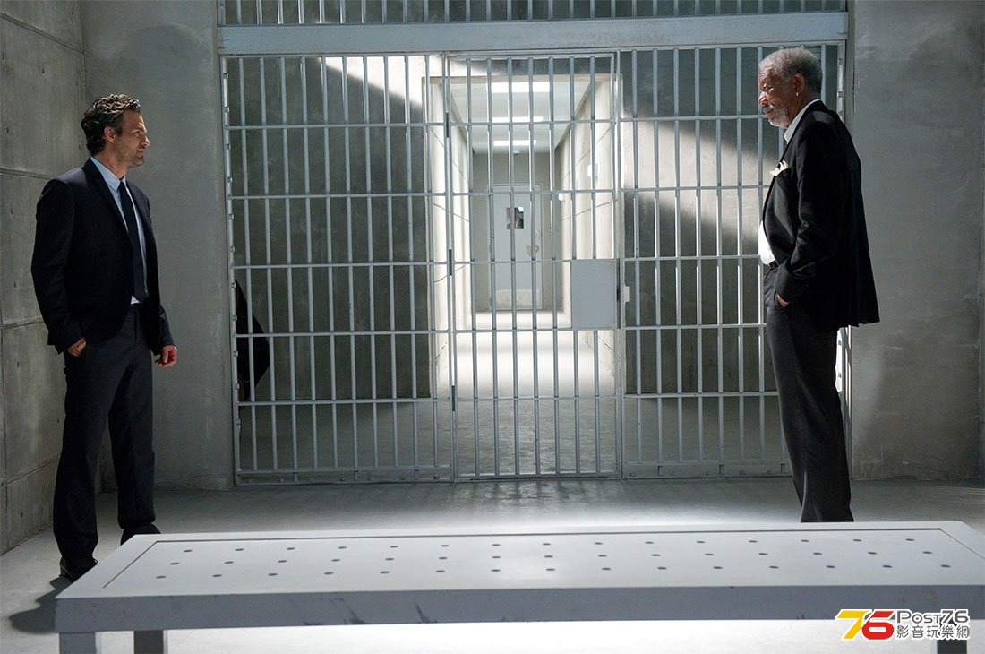 nowyouseeme_13.jpg