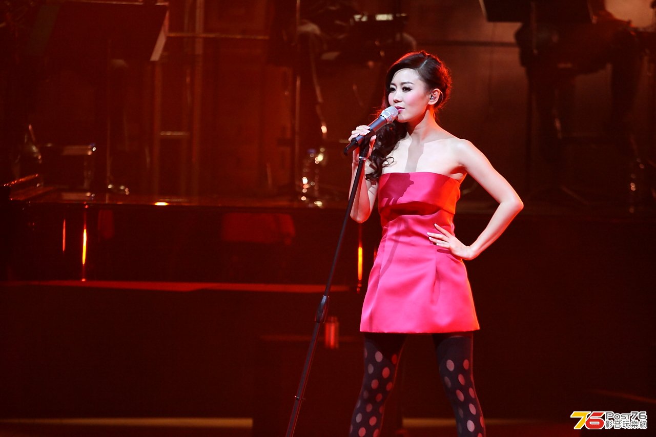 bianca_wu_live_2012_13.JPG