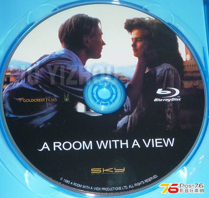 roomviewTW_disc.jpg