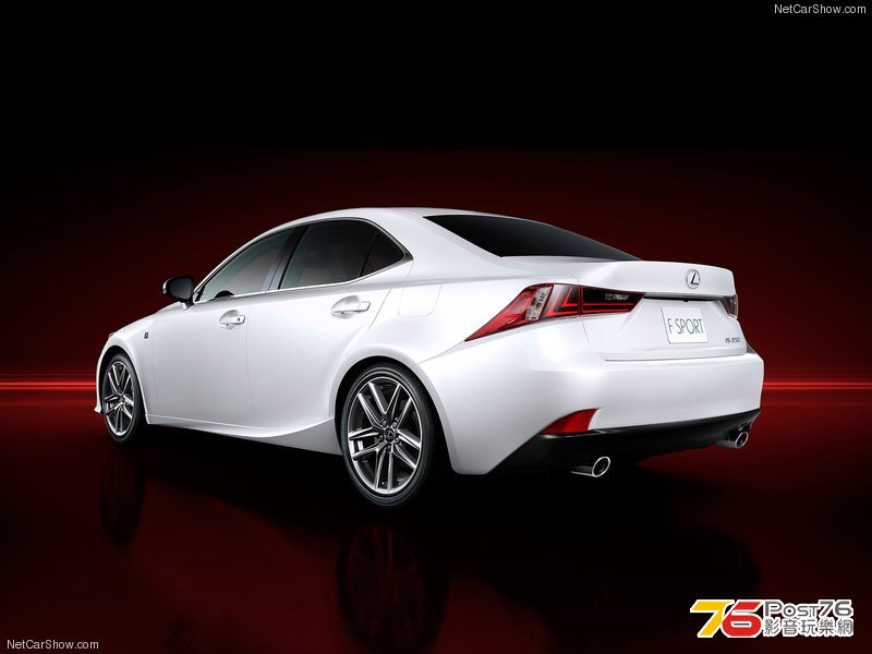 Lexus-IS_2014_800x600_wallpaper_04.jpg