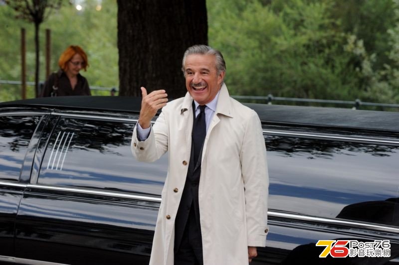 Il principe abusivo 6.jpg