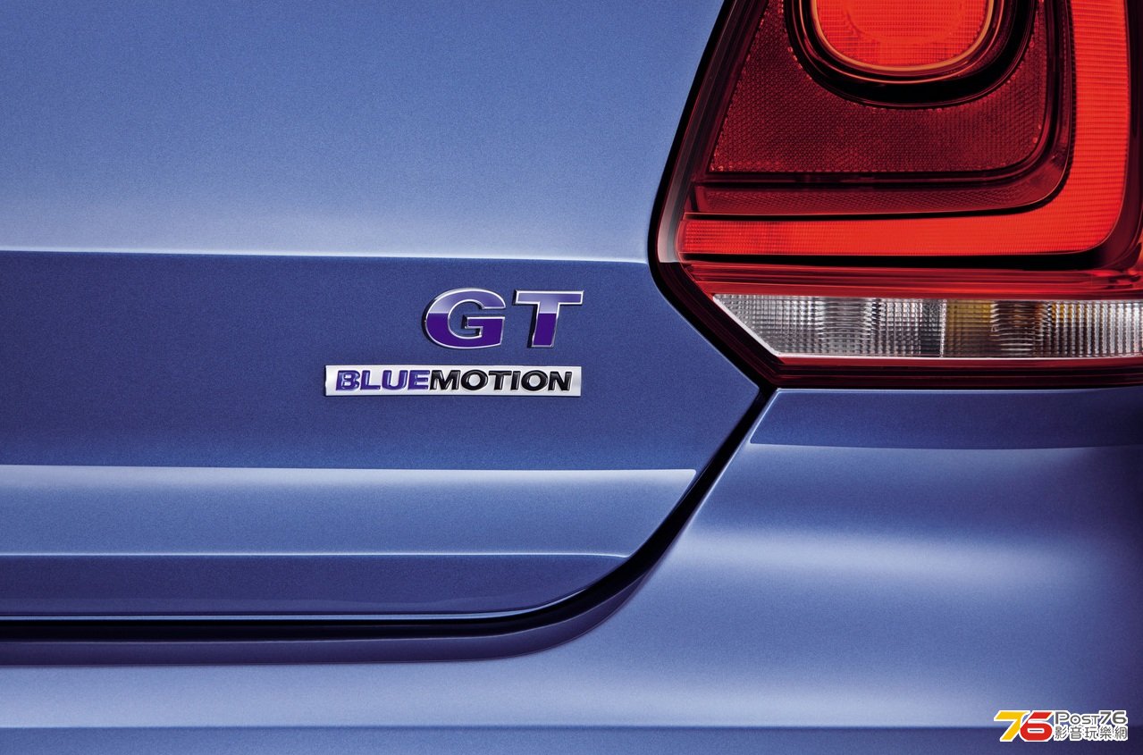 2013_Volkswagen_Polo_BlueGT_06.jpg