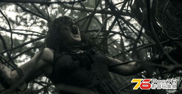 evildead2013_4.jpg