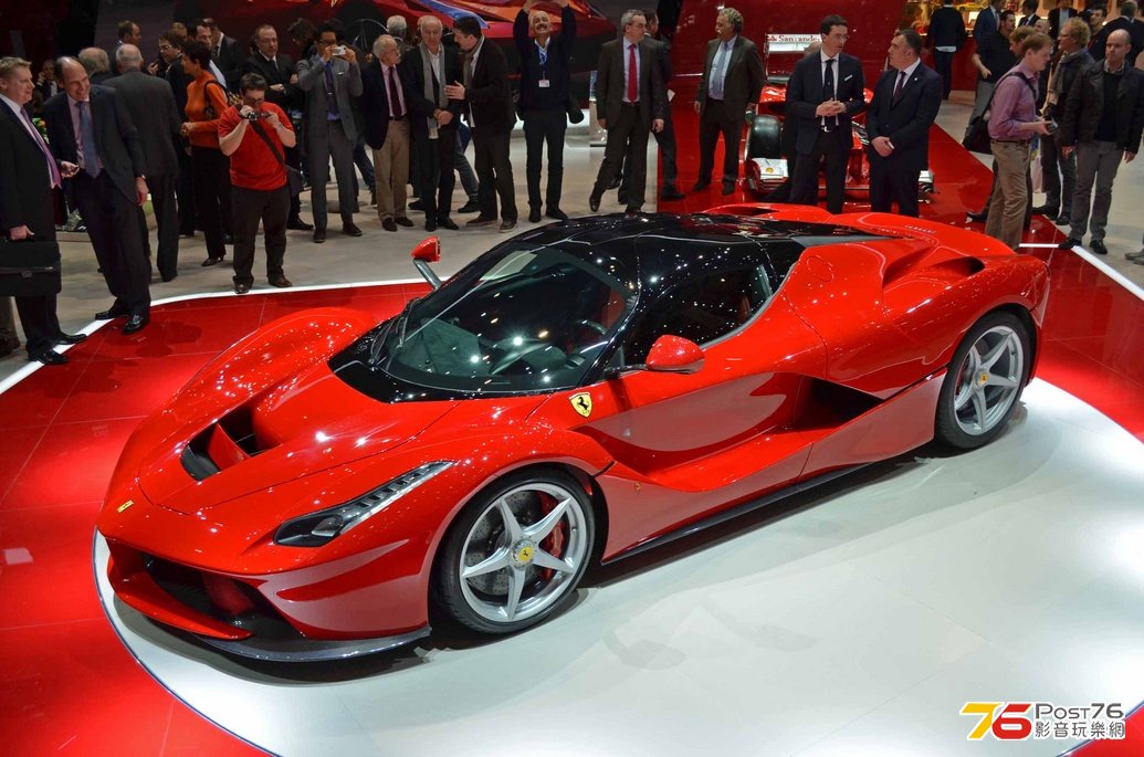 geneva-ferrari-laferrari-5_1035.jpg