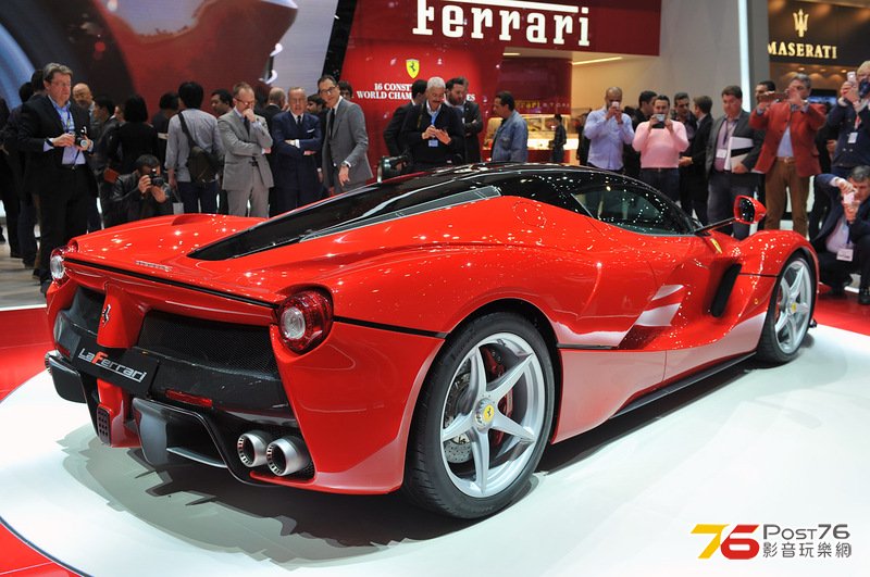 02ferrarilaferrarigenev.jpg