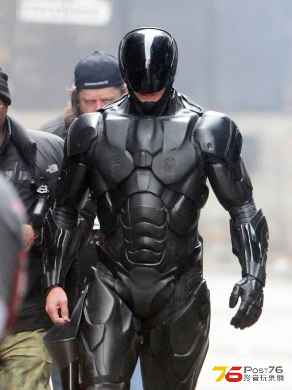 ROBOCOP-Set-Photo-04.jpg