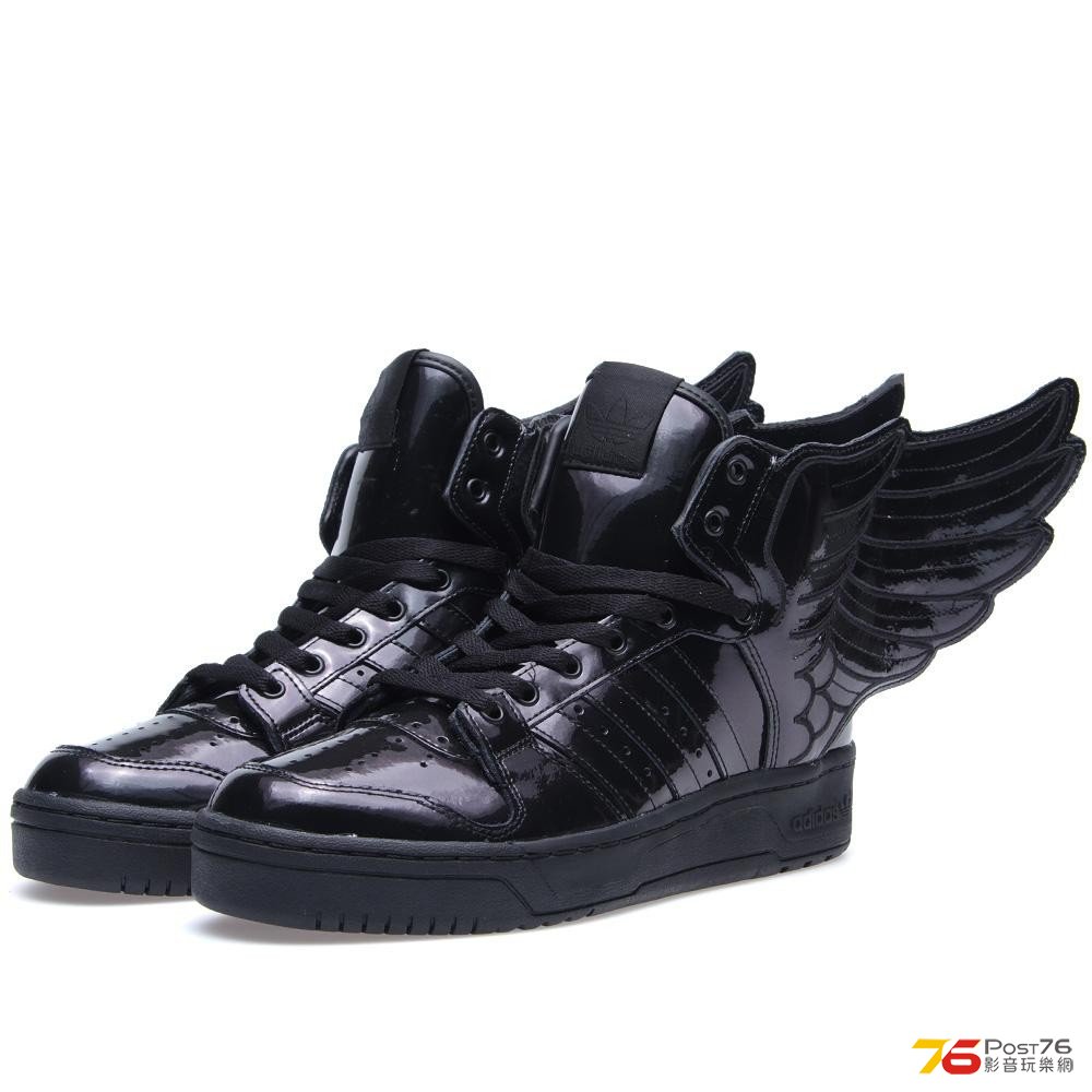 12-03-2013_jswings2_black1.jpg