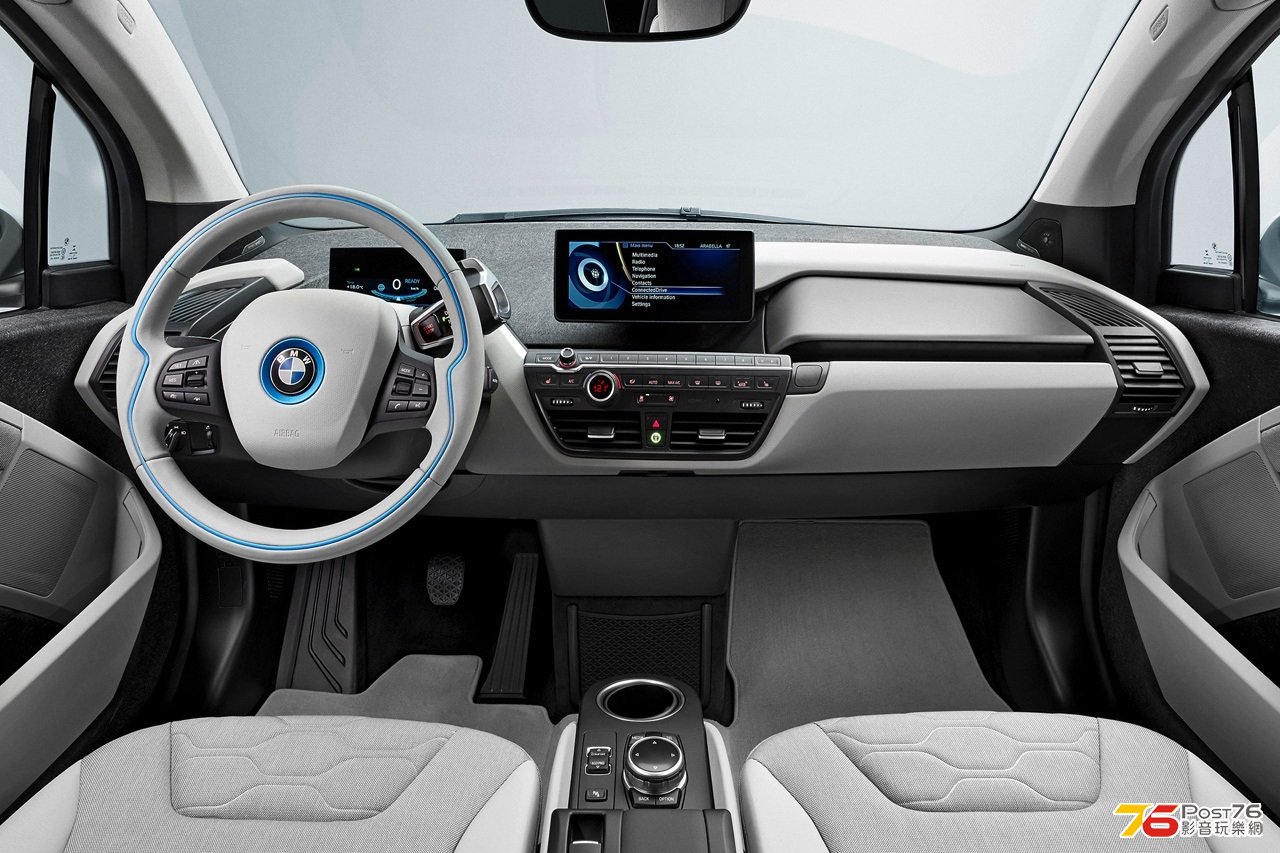 2014_BMW_i3_02.jpg