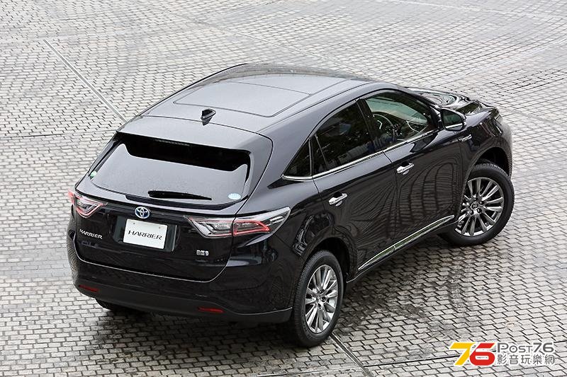 2014_Toyota_Harrier_06.jpg