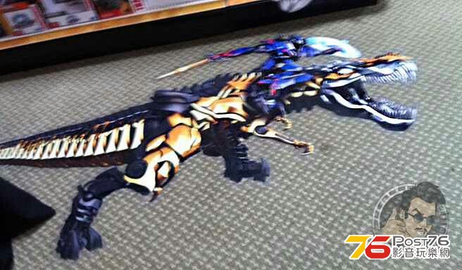 1383944909_transformers-optimus-grimlock2.jpg