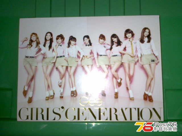 Japan Single 02  第二張單曲《Gee》發行日期 2010年10月20日.jpg