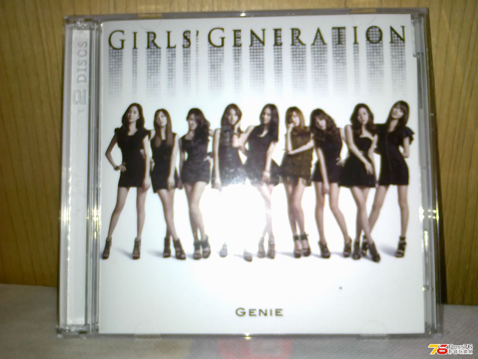 Japan Single 01 首張單曲《GENIE》發行日期 2010年9月8日.jpg