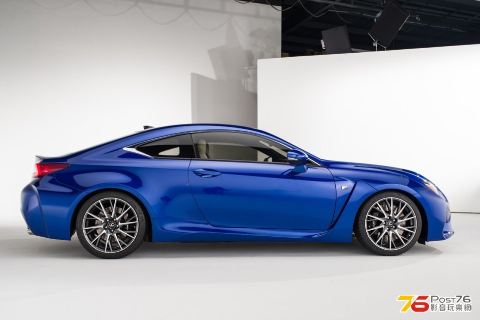 lexus-rc-f-coupe-08-1.jpg