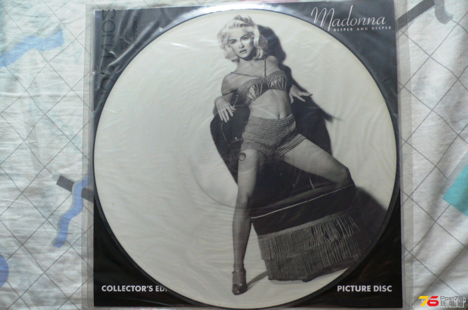Madonna - Deeper and Deeper [12 Picture Disc single] 1.jpg