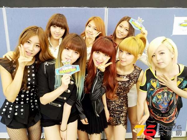 GROUP 001.jpg