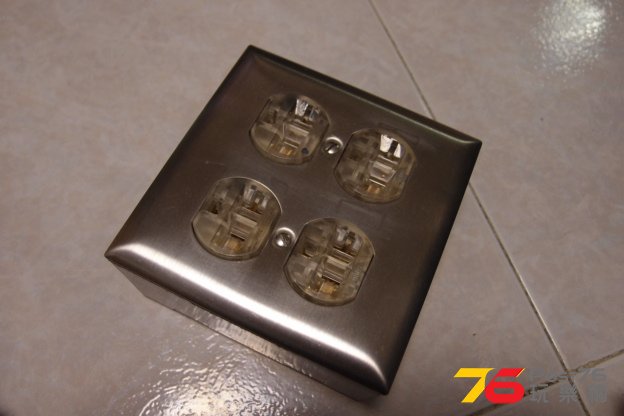 furutech 古河4位拖板全美式 .JPG