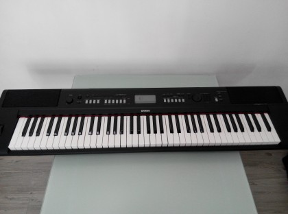 Yamaha digital keyboard 1