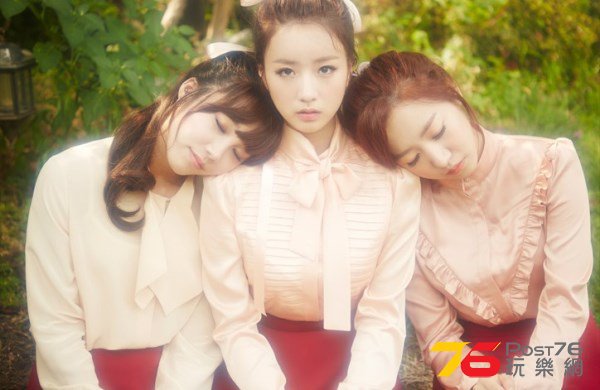 141105-apink-5.jpg