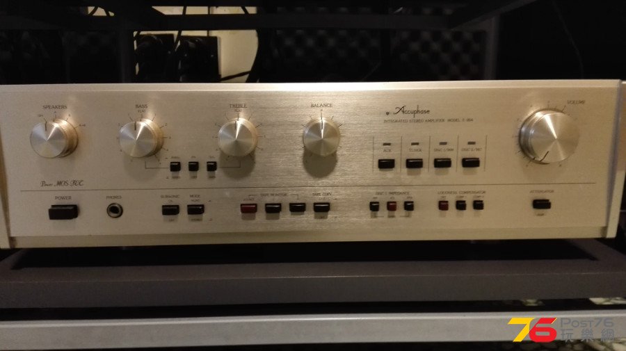 Accuphase E-204