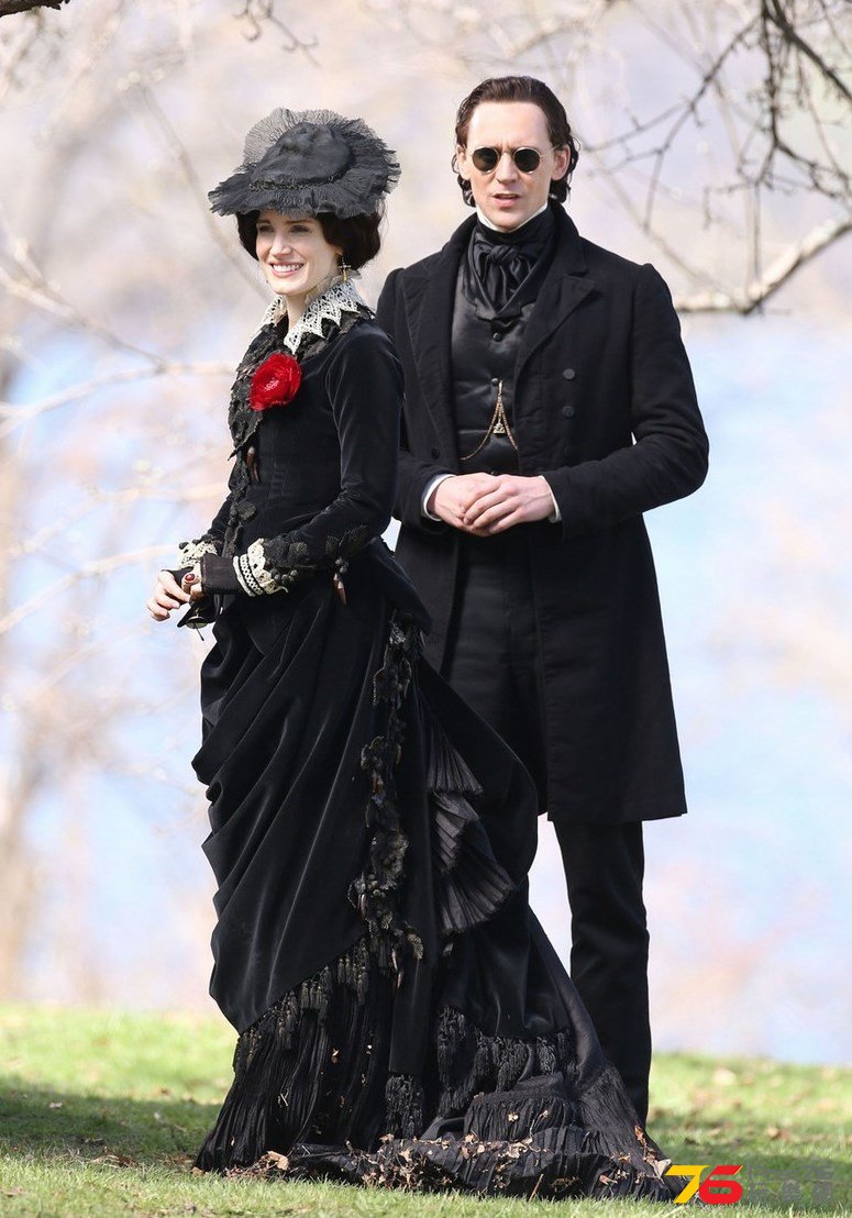 crimsonpeak_1.jpg