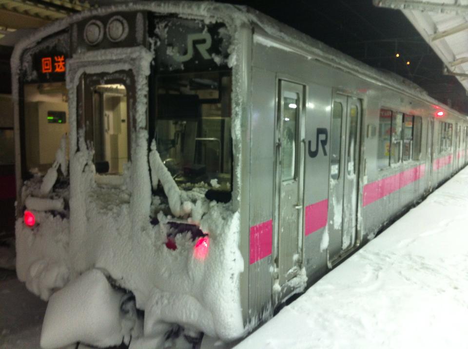 3.5小時新幹線再轉1個站JR就到青森
