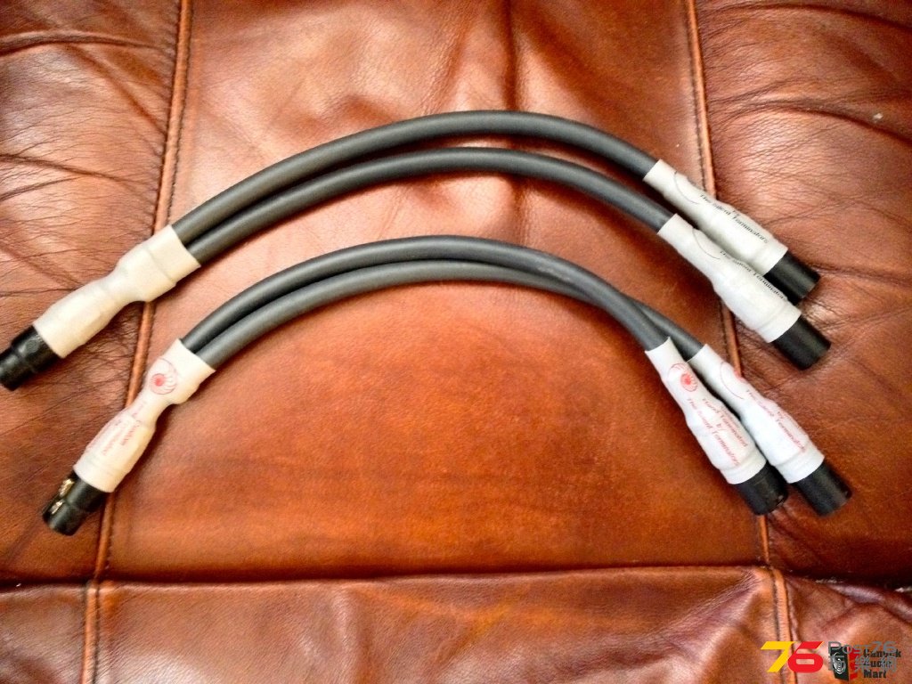 714984-cardas_5m_xlr_biamp_y_cables_excellent.jpg