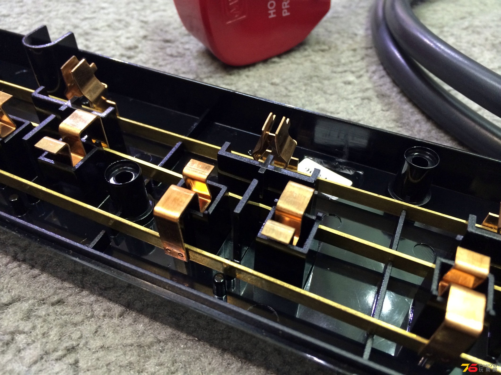 純紅銅導電體，非一般普通13A拖版可及