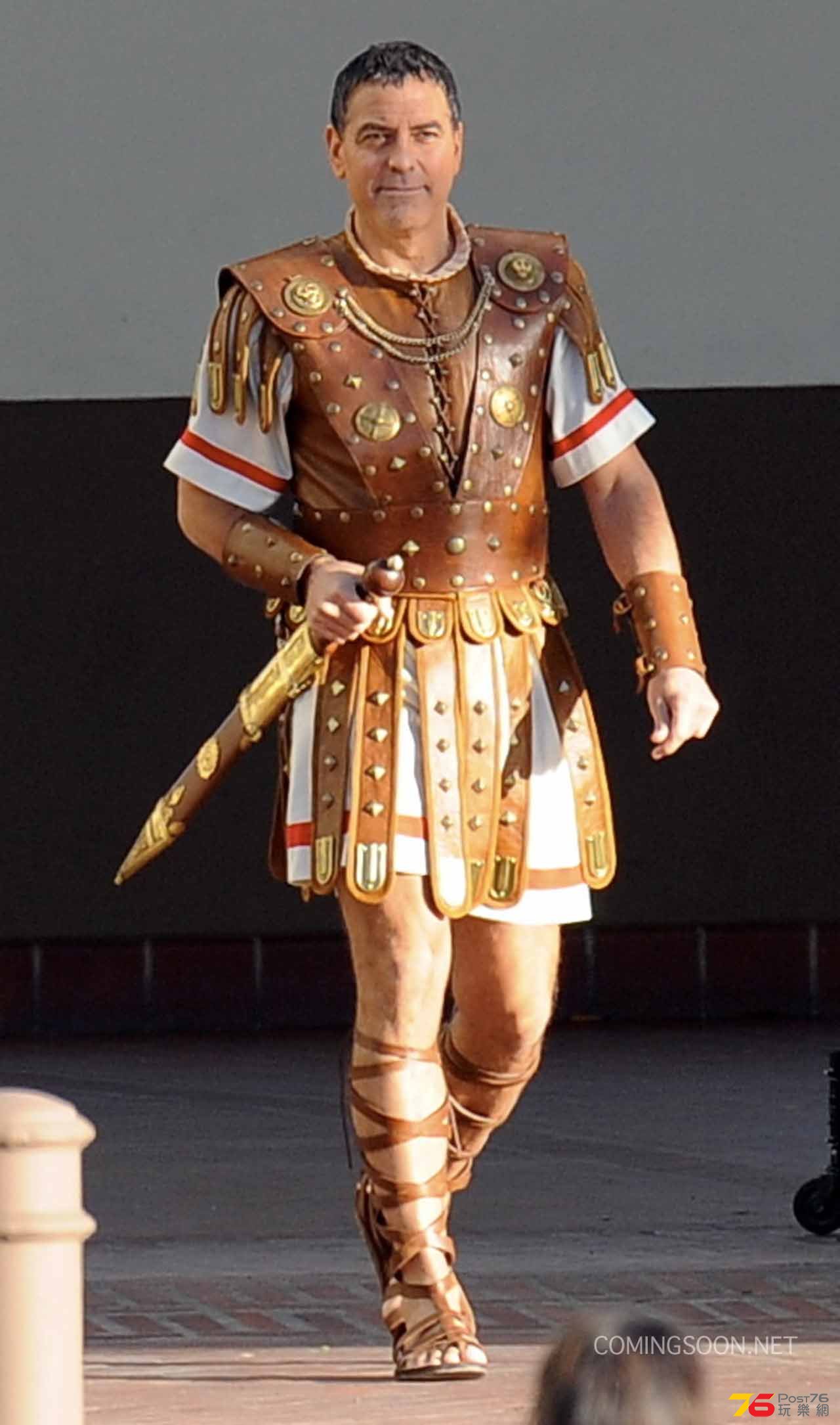 hailcaesarset0008.jpg