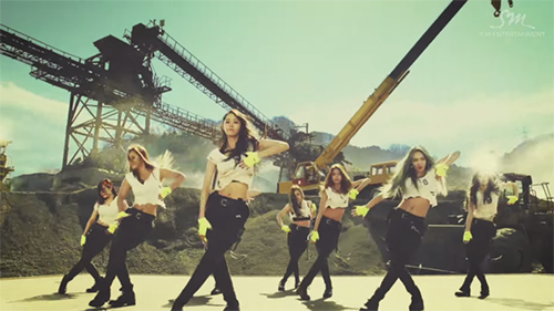 Girls-Generation-Catch-Me-If-You-Can-800x450.jpg