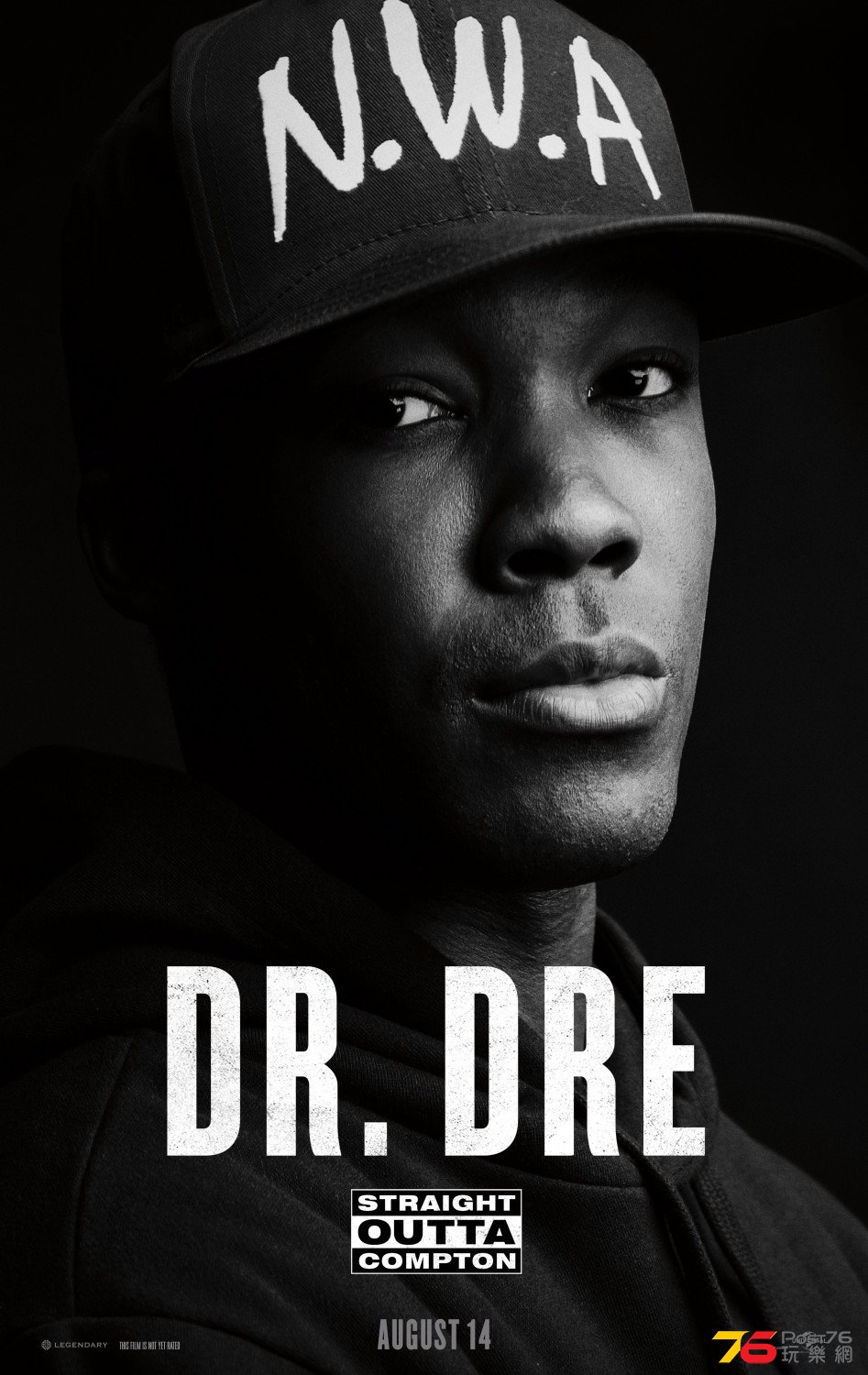 straight_outta_compton_ver3_xlg.jpg