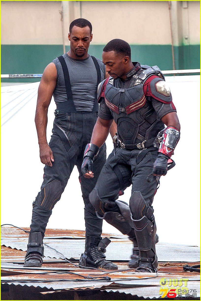 chris-evans-anthony-mackie-get-to-action-captain-america-civil-war-18.jpg