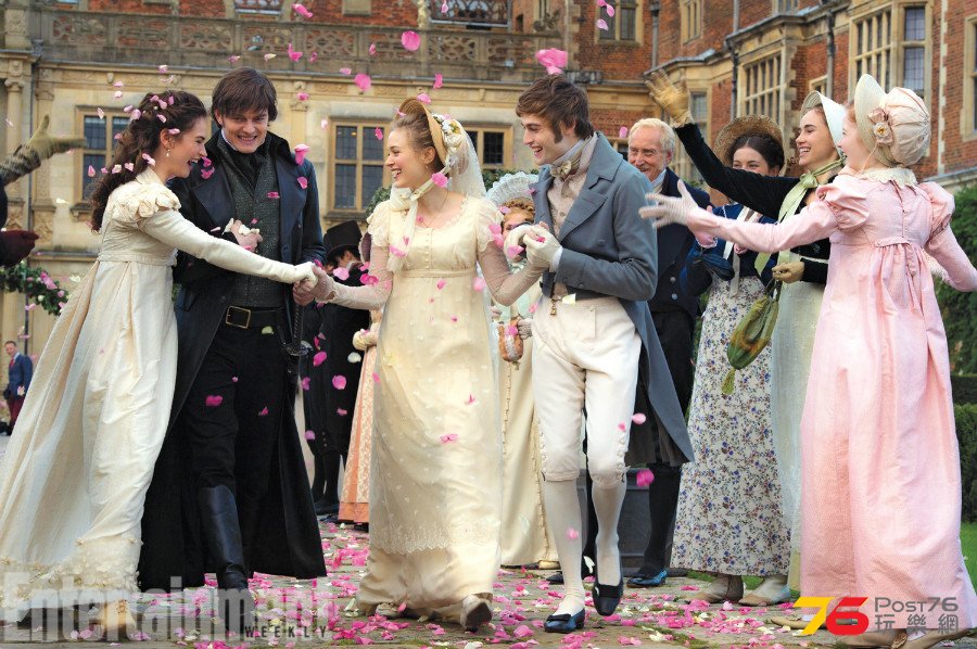 Pride%20and%20Prejudice%20and%20Zombies4.jpg
