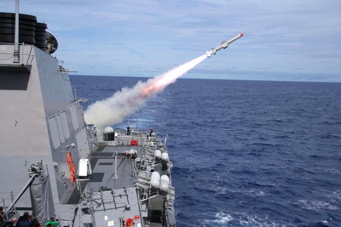 USS_Fitzgerald_(DDG_62)_fires_two_surface-to-surface_AGM-84_Harpoon_missiles.jpg