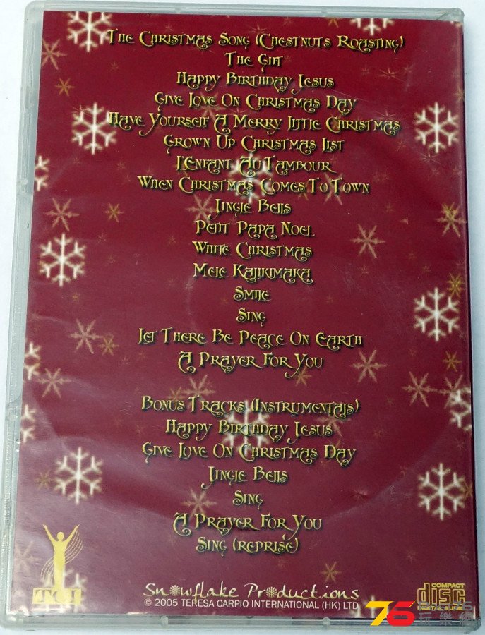 Teresa%20Carpio%20%E6%9D%9C%E9%BA%97%E8%8E%8E%20-%20Family%20Christmas%20Album%202005%20b.JPG