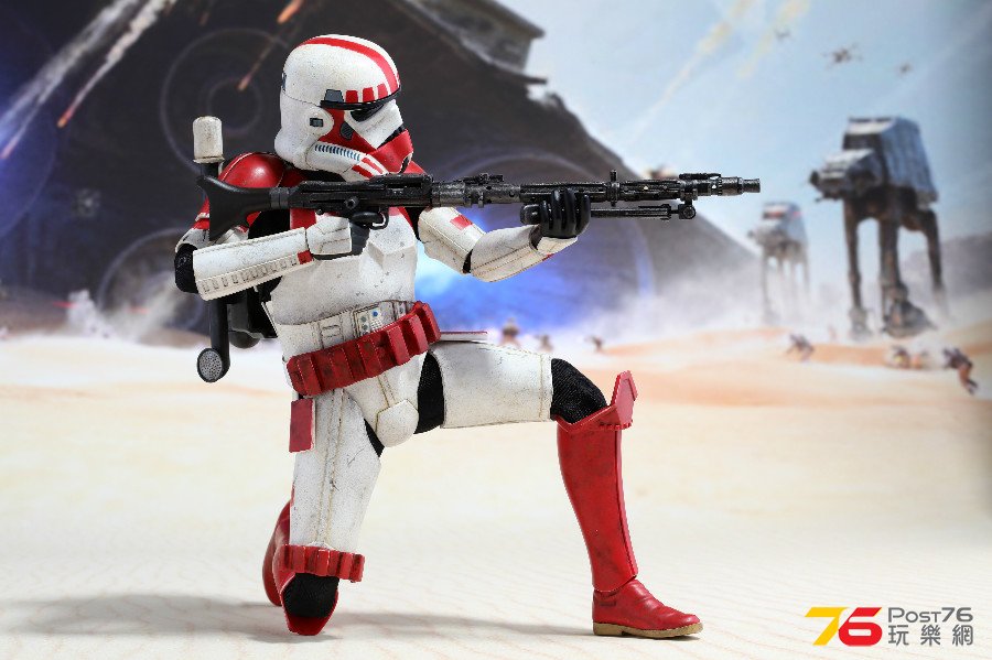 PS4%20xHot%20Toys%20Star%20Wars%20Battlefront%20Figure%20(5).jpg