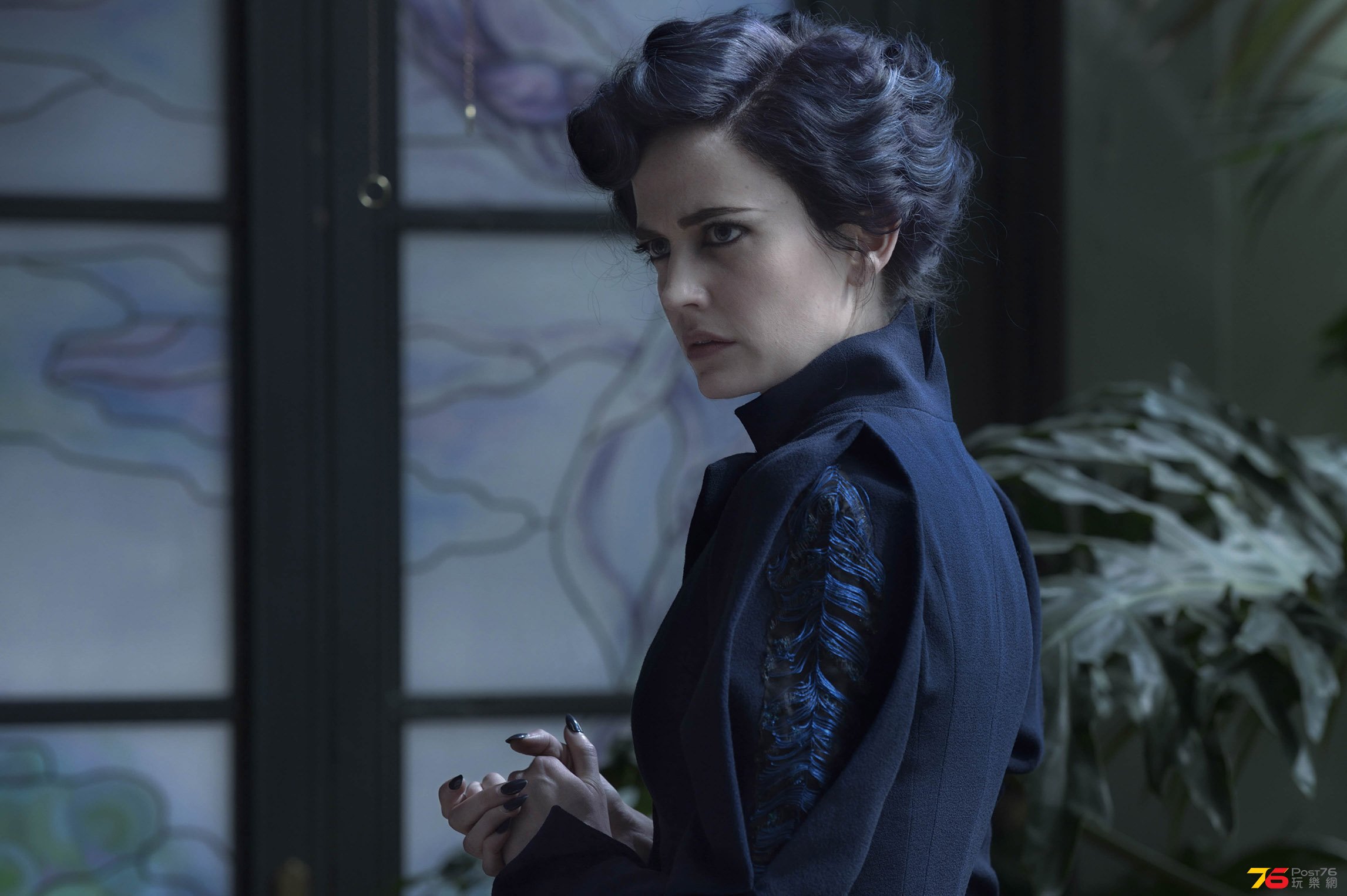 missperegrineshomeforpeculiars_1.jpg