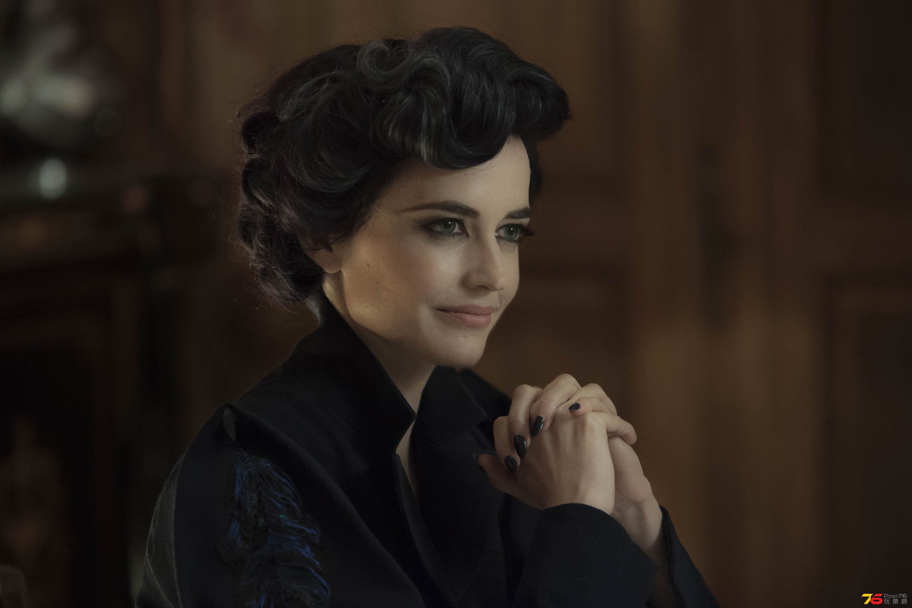 missperegrineshomeforpeculiars_10.jpg