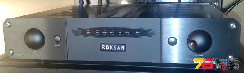 Roksan_platinum_pr15b_preamplifier.jpg