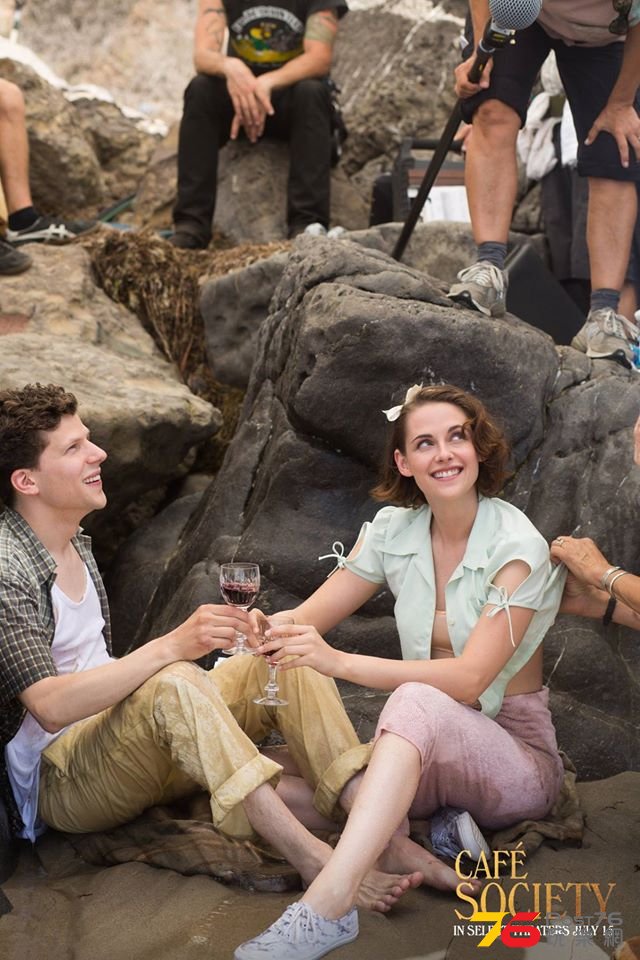 Cafe Society 13.jpg