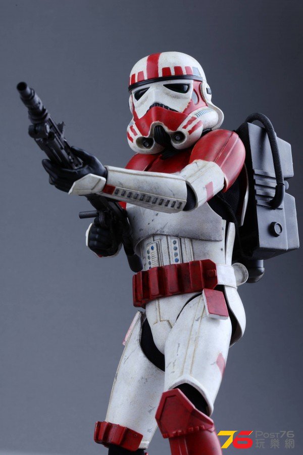 PS4-xHot-Toys-Star-Wars-Battlefront-Figure-7-600x900.jpg