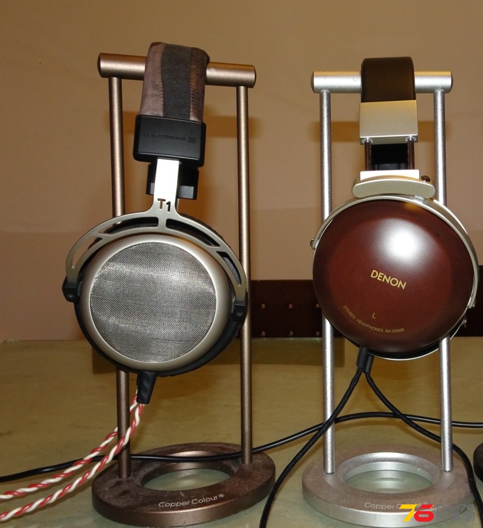 t1 and d5000.jpg