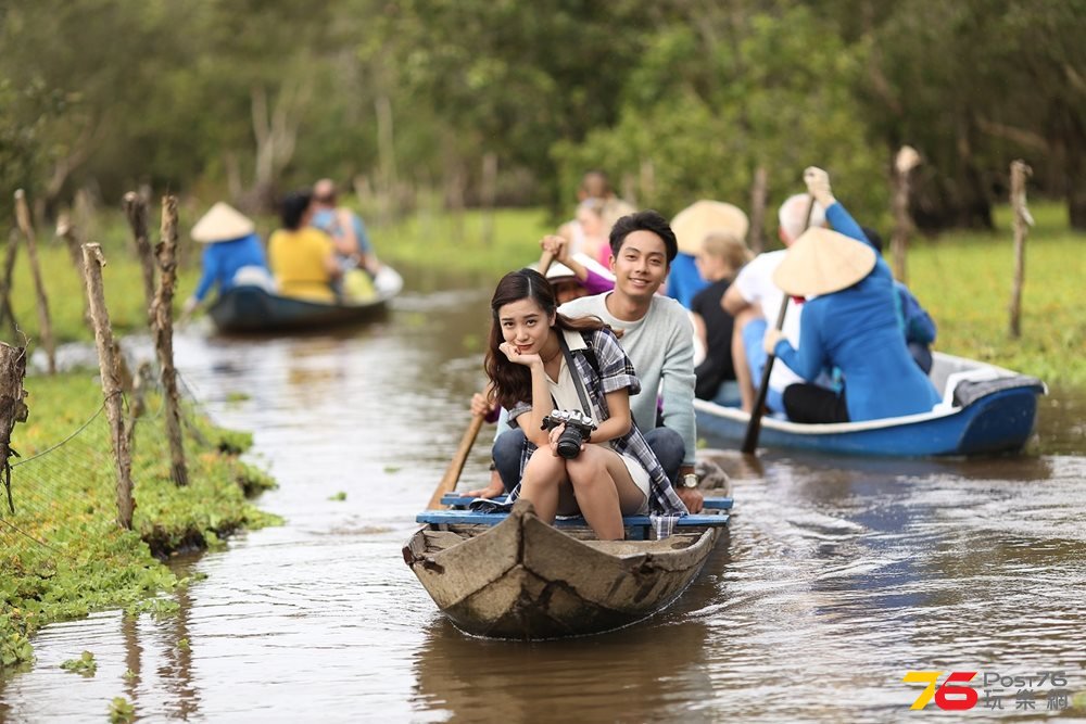 CHO EM GẦN ANH THÊM CHÚT NỮA 1.JPG
