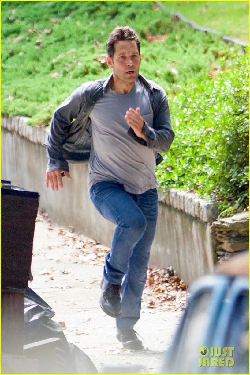 paul-rudd-runs-as-scott-lang-for-avengers-infinity-war-03.jpg