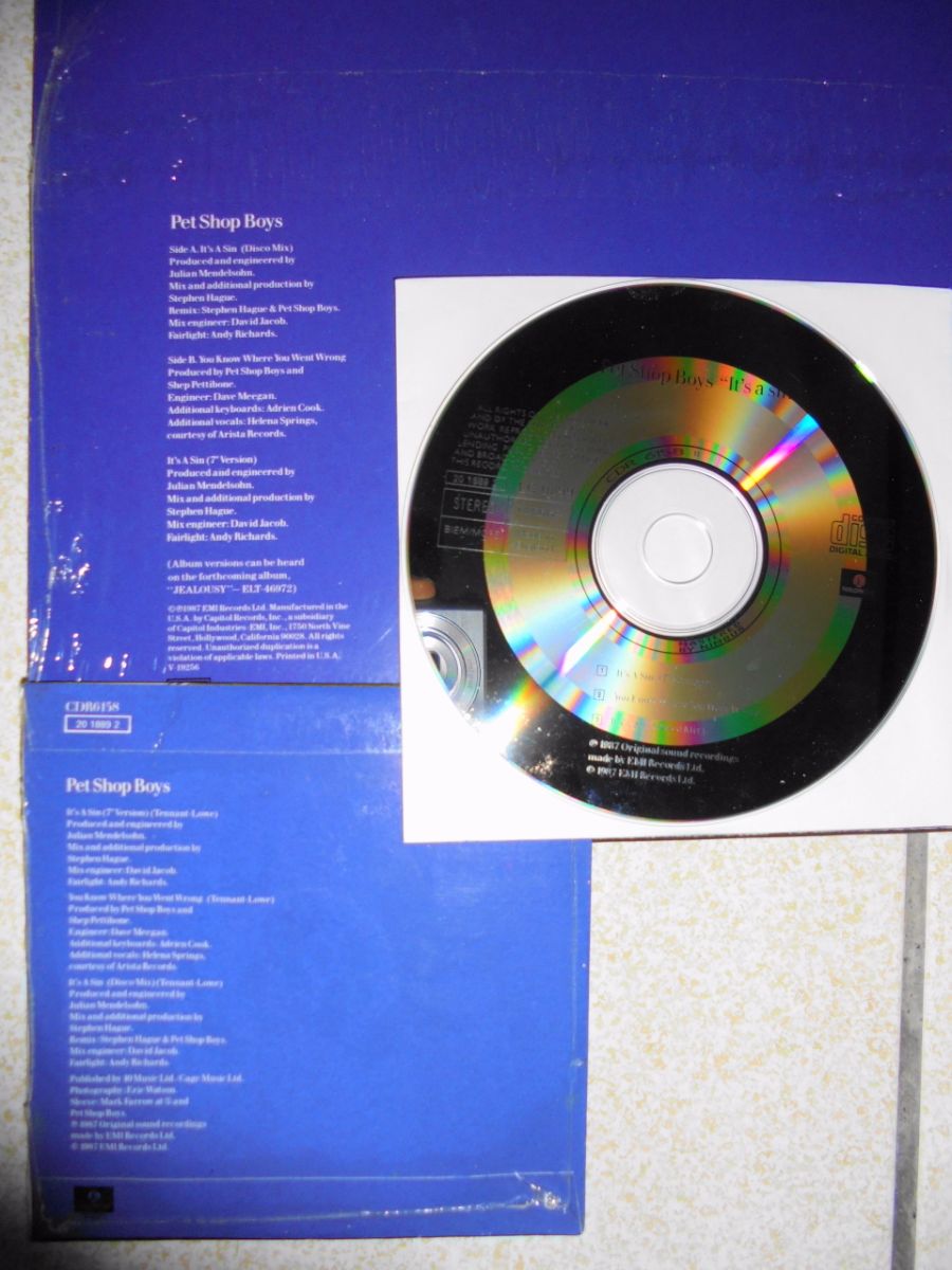 US 12" Single與UK CD single的背面曲目完全相同，但是內容完全不同，美版沒有7" Version，但是多出3個不同 ...